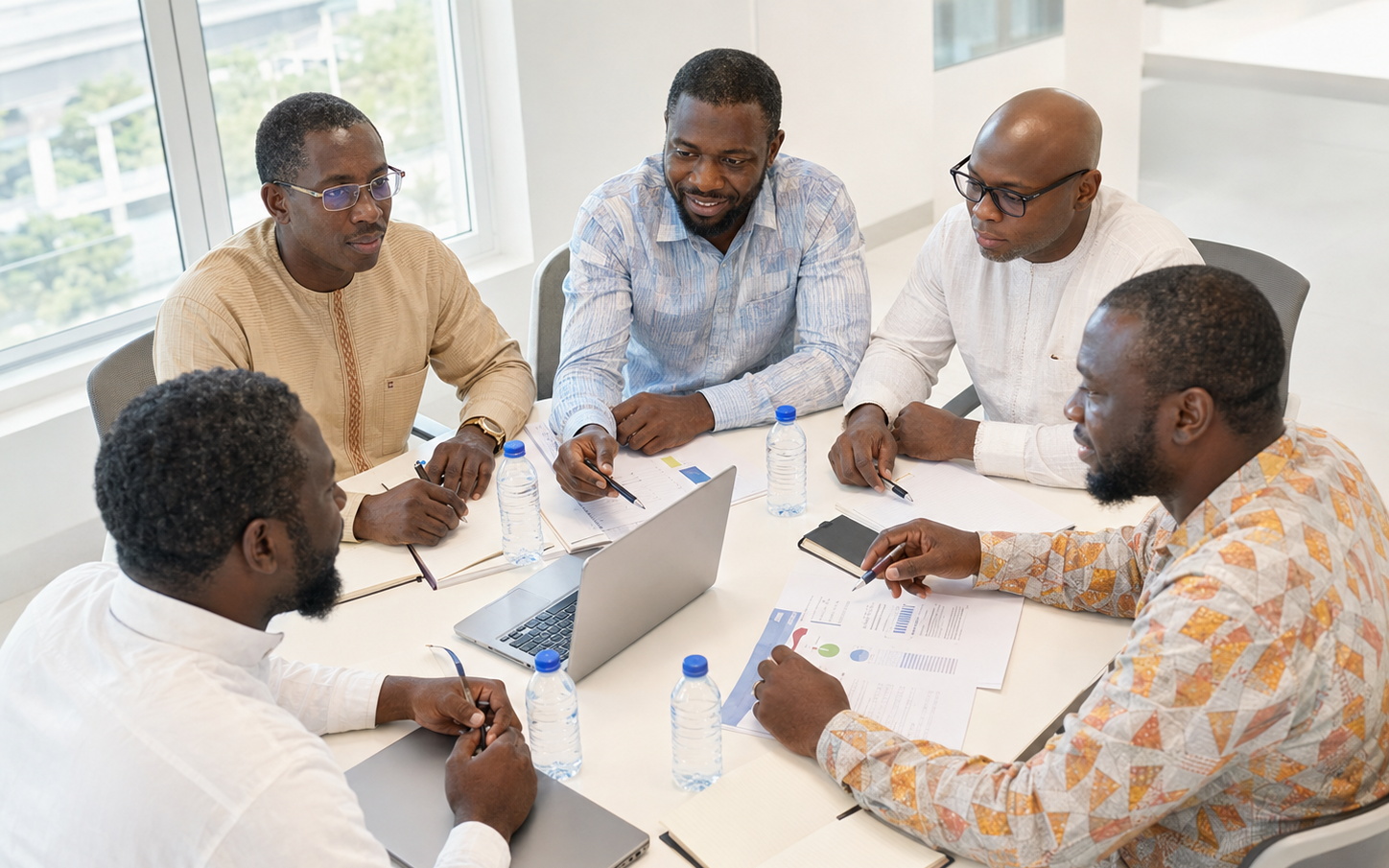 Équipe Adji Makka avec un groupe de pèlerins